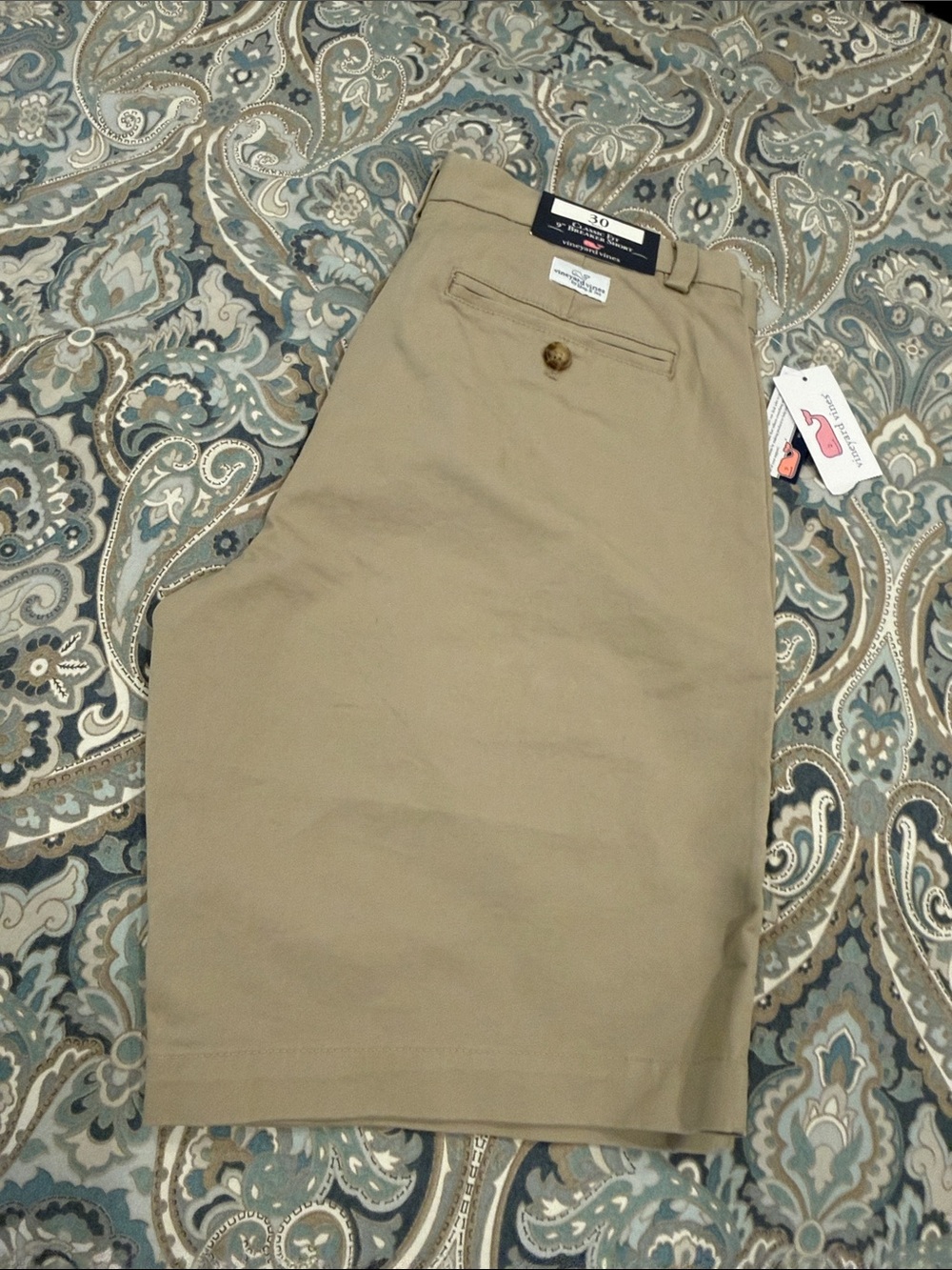 Men's V Vines Khaki Flat-Front Shorts - Classic 9” Breaker Shorts